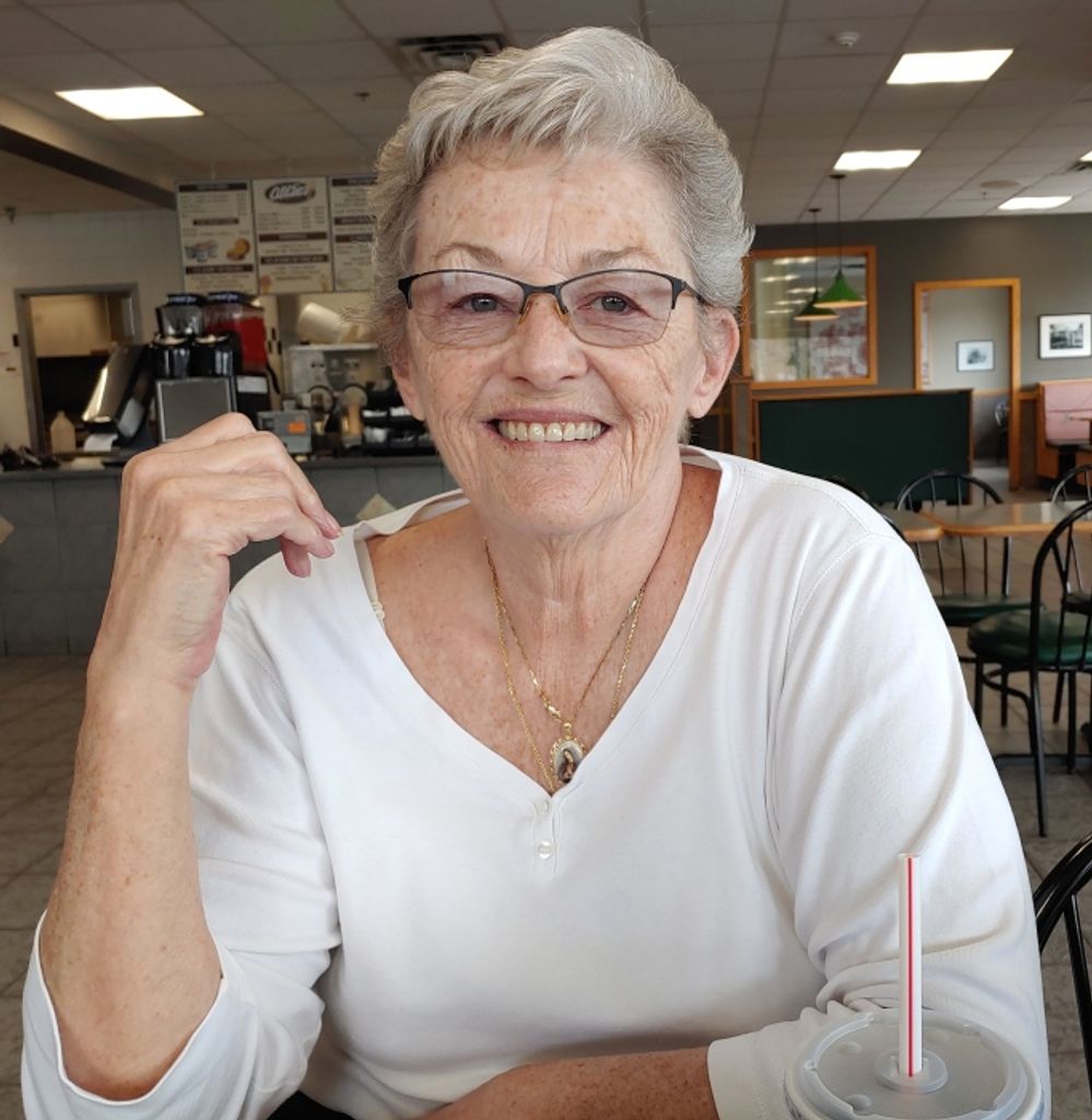 Cheryl L. (Hart)  Condello