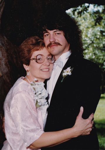 Verna F. Edwards Strandlund photo gallery thumbnail 40 of 75