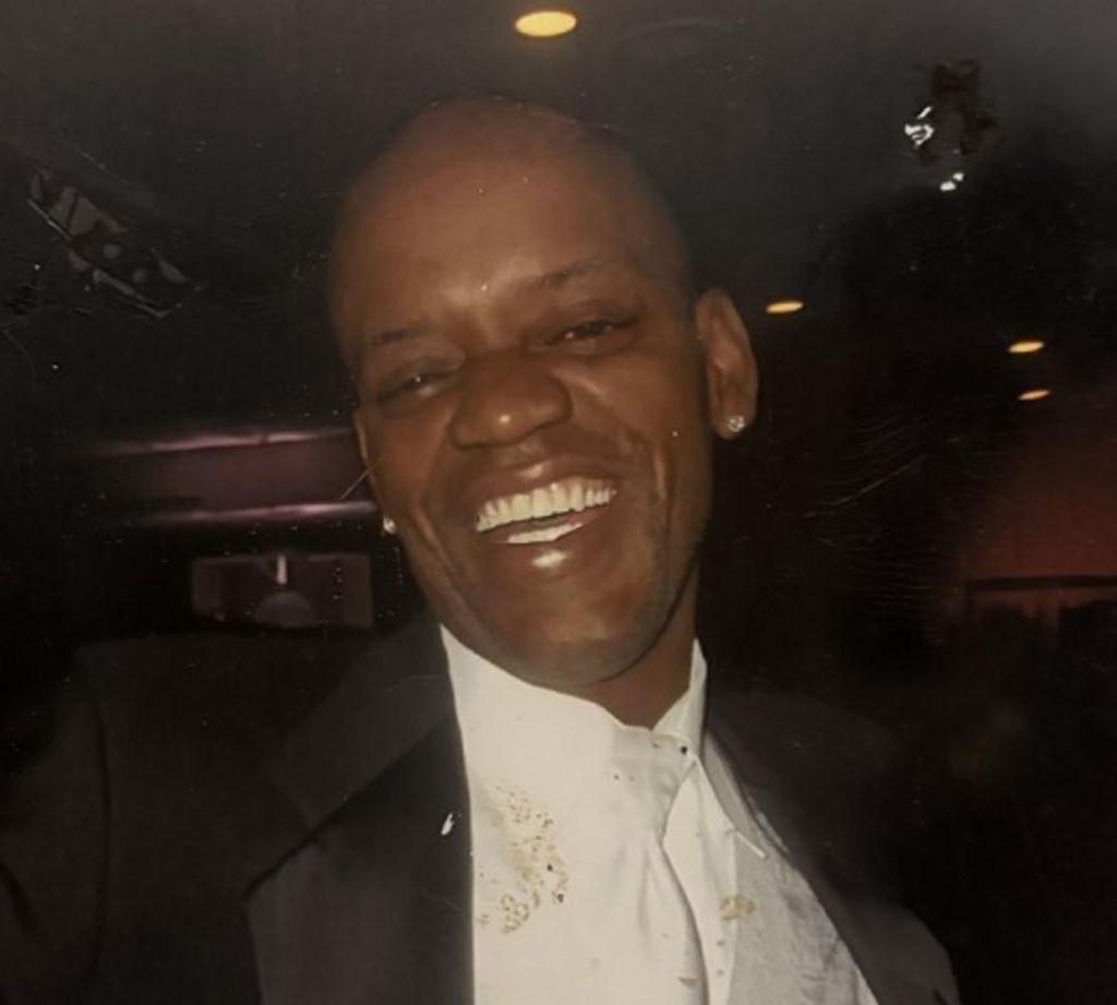 Robert Levon Adamson