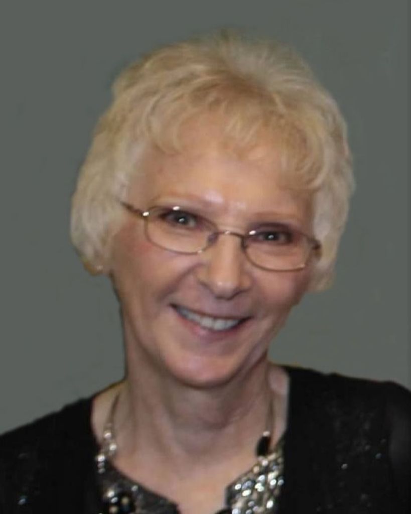 Darliss 'Dar' Garrow