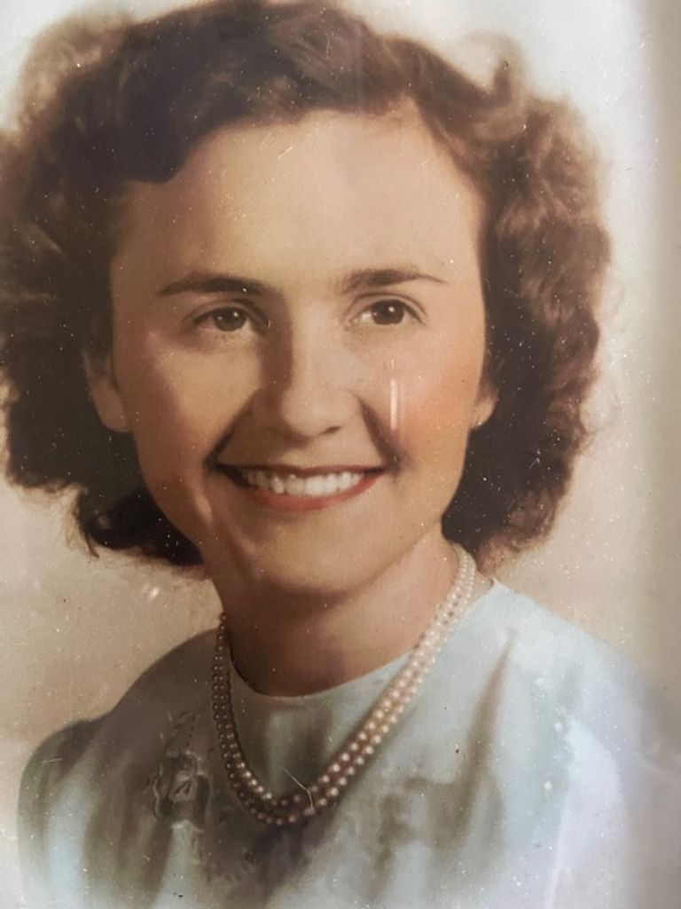 Mrs. Edna M Murray Profile Photo