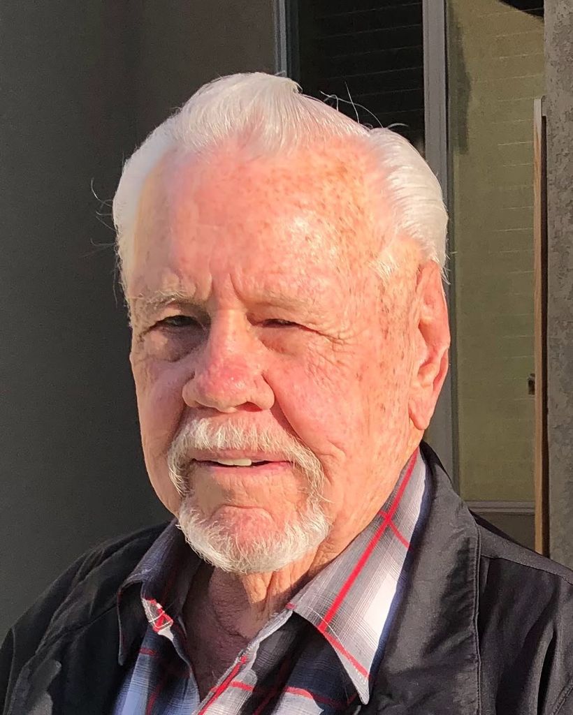 Niles Gray Halley Profile Photo