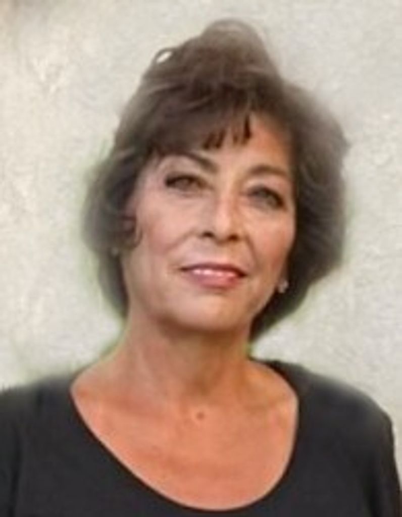 Johanna Elizabeth Castillo Profile Photo