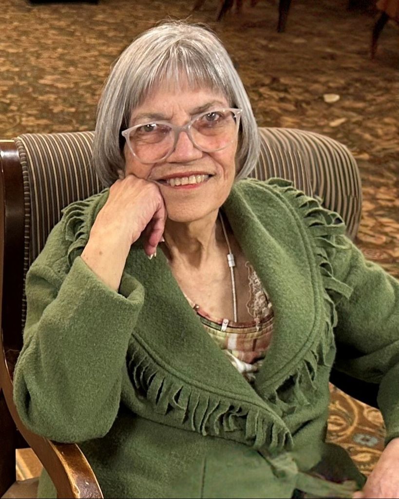 Elizabeth Edwards Profile Photo