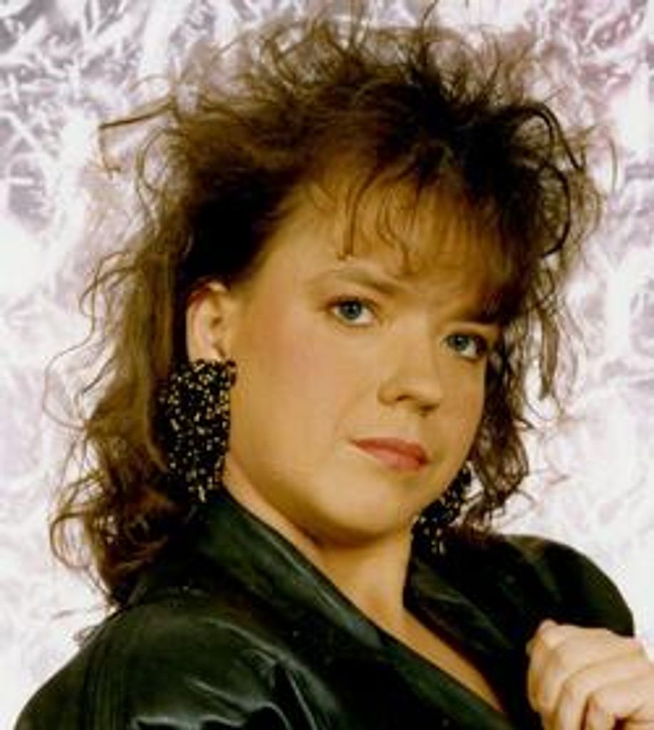 Janet Dean Perry Woods