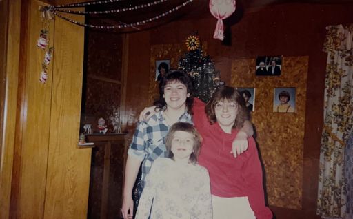 Angela M. (Squires)  Tyger photo gallery thumbnail 23 of 101