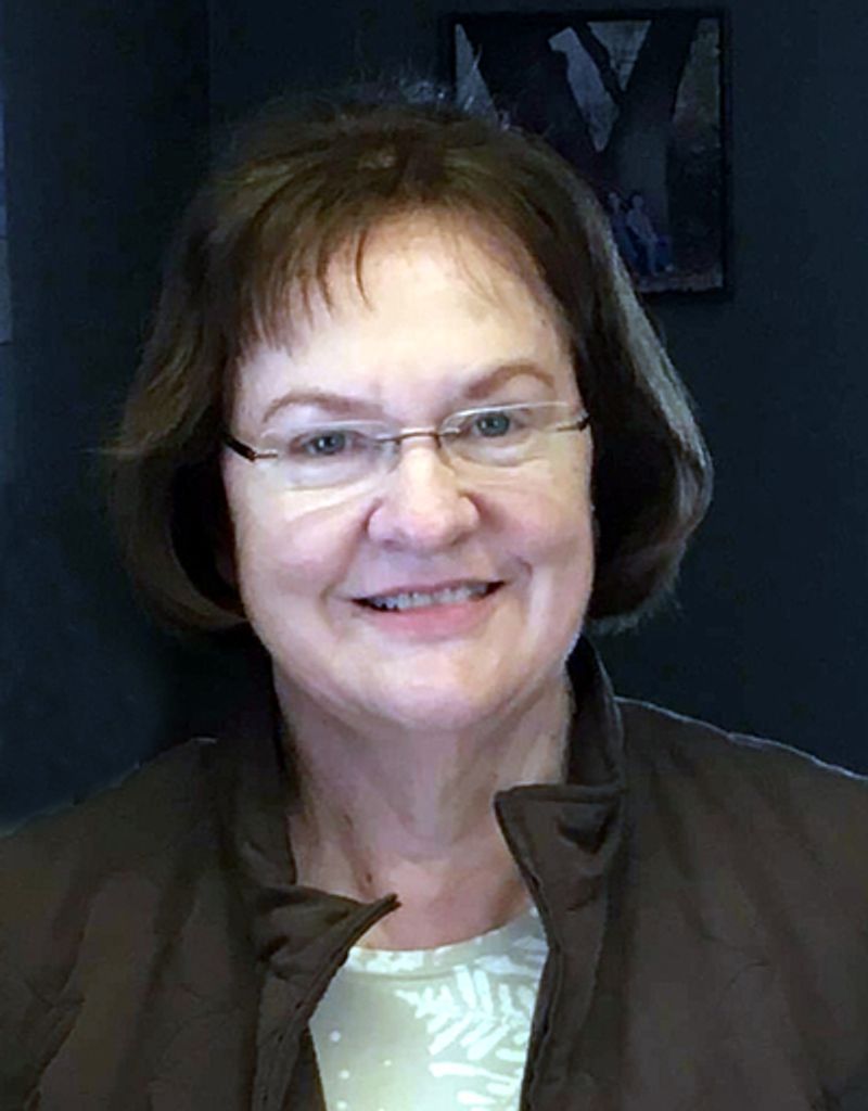 Miriam Lynnes Profile Photo