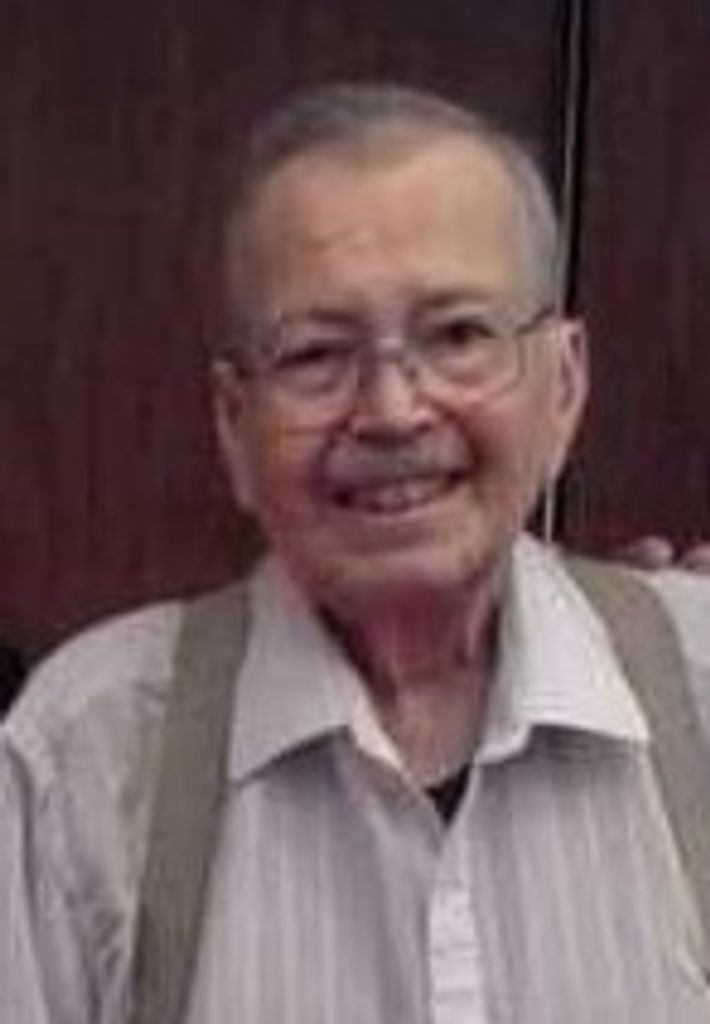 Dennis Eugene Szentmariay, Sr.