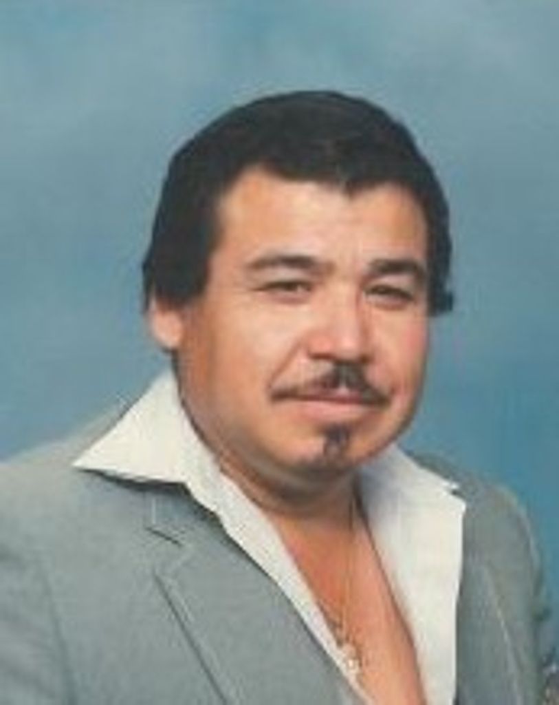 Evaristo C De Leon