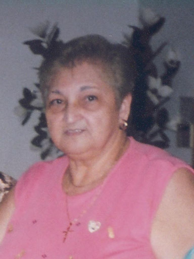 Esther Rios Profile Photo