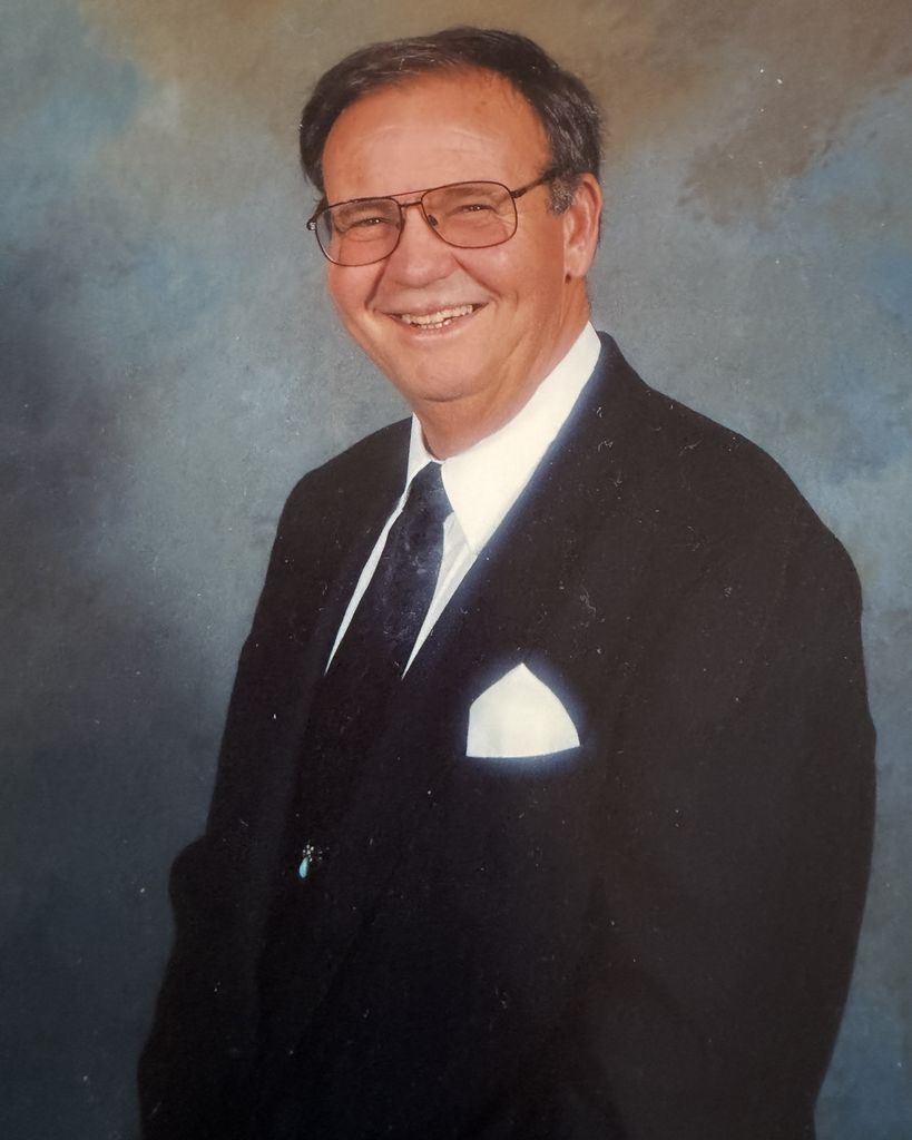 Raymond Wolf