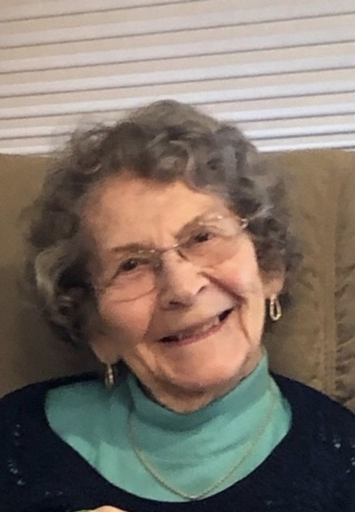 Edith E. (Sandgren) Peterson Profile Photo