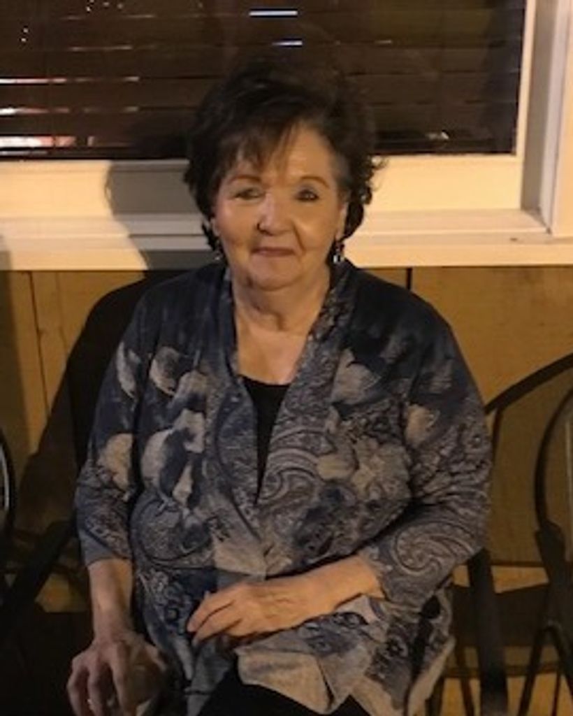 Flora Eyvonne Hutchens Felts
