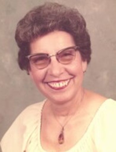 Lola Moya Profile Photo