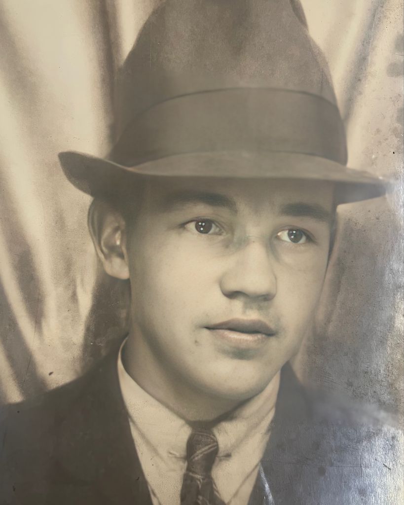 Billy Ellis Profile Photo