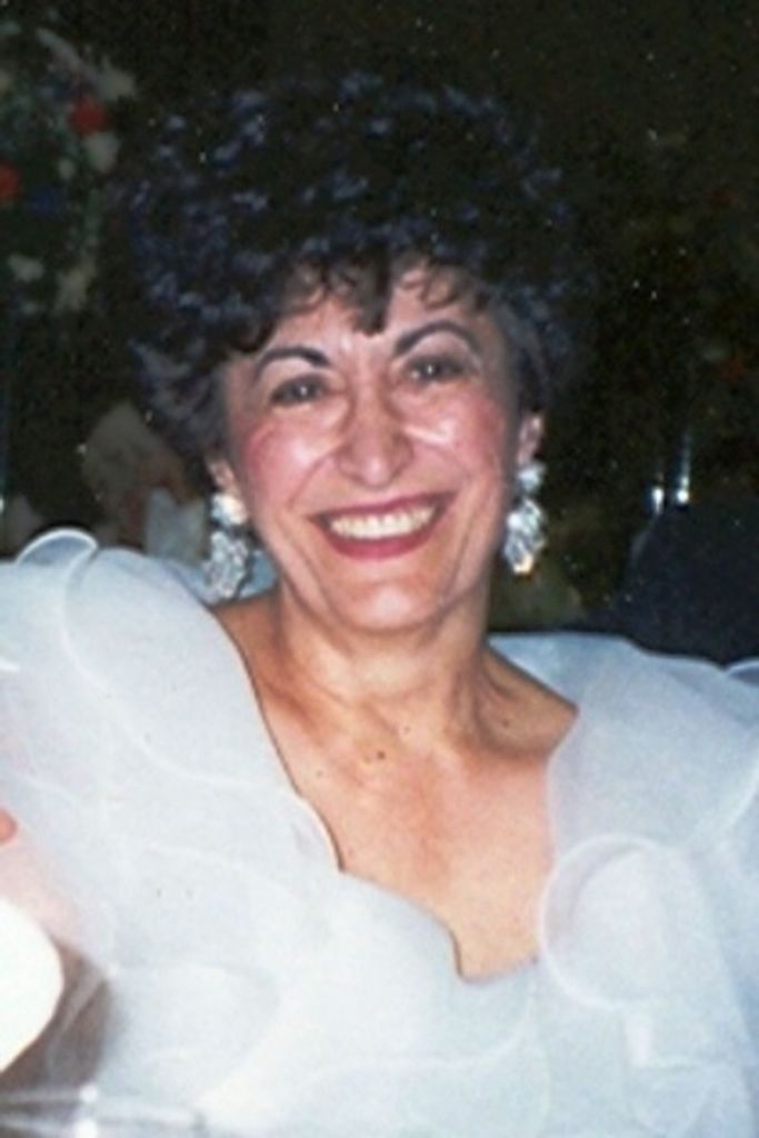Sue Mardigian Manzell Kilijian Profile Photo