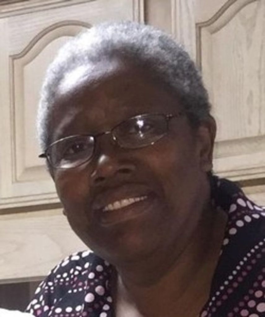 Robin Clark Crews Profile Photo