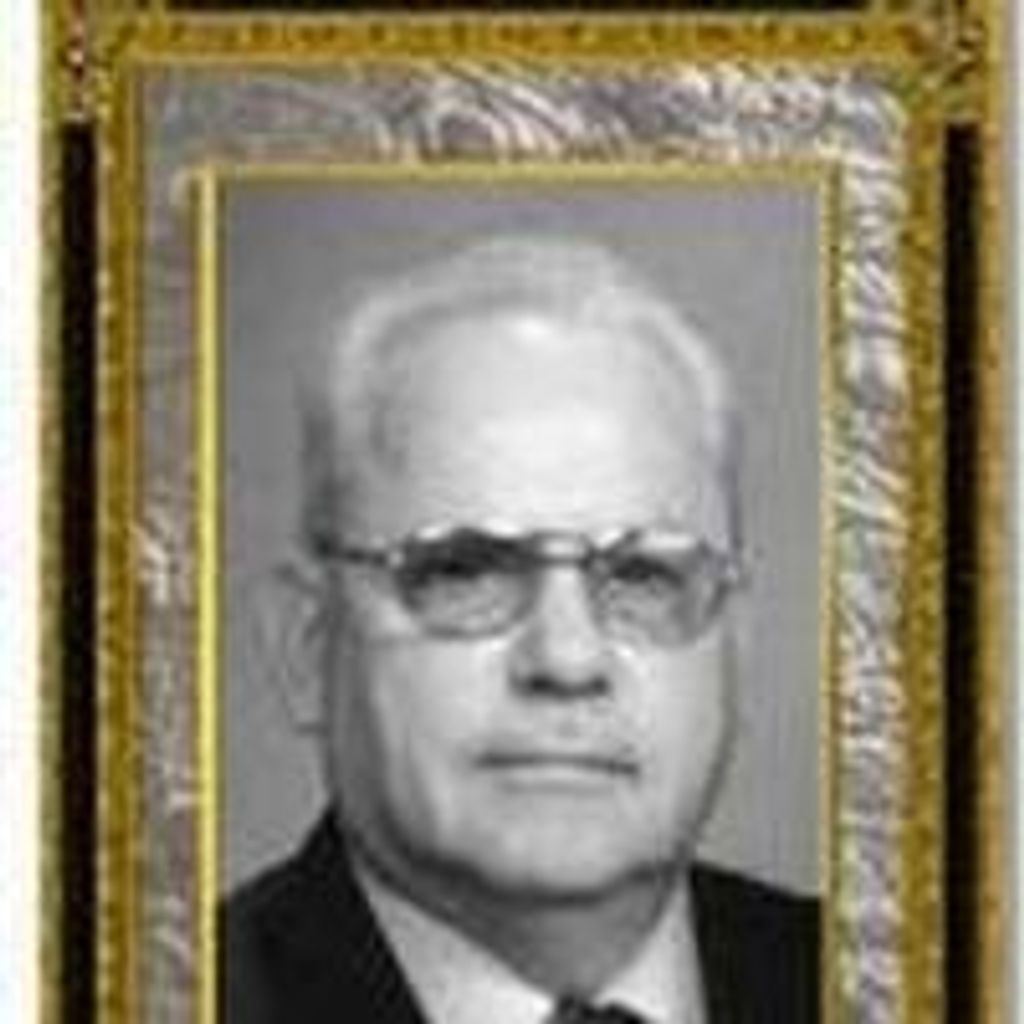 Raymond W. Mccracken
