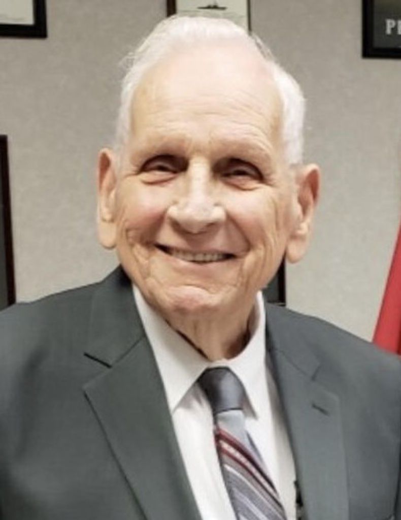 Hugh Cahill Profile Photo