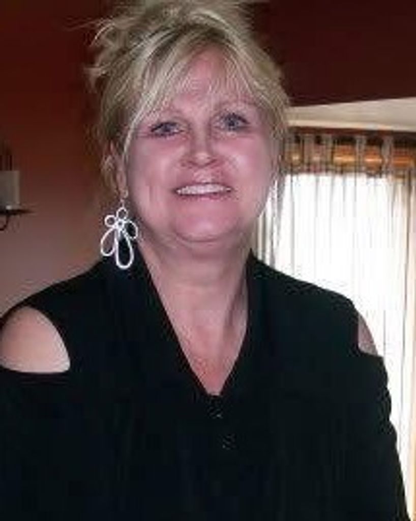 Janis Camille Bischoff Profile Photo