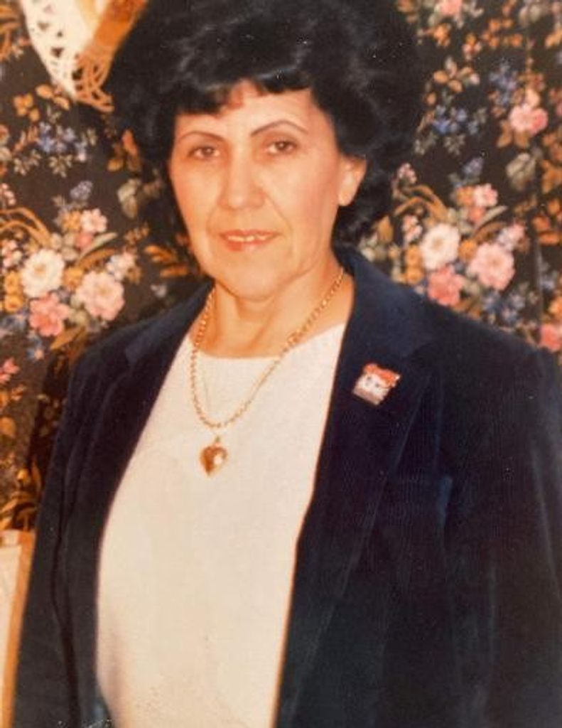 Mary Macek
