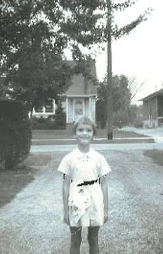 Kimberly Ann Lund photo gallery thumbnail 2 of 73