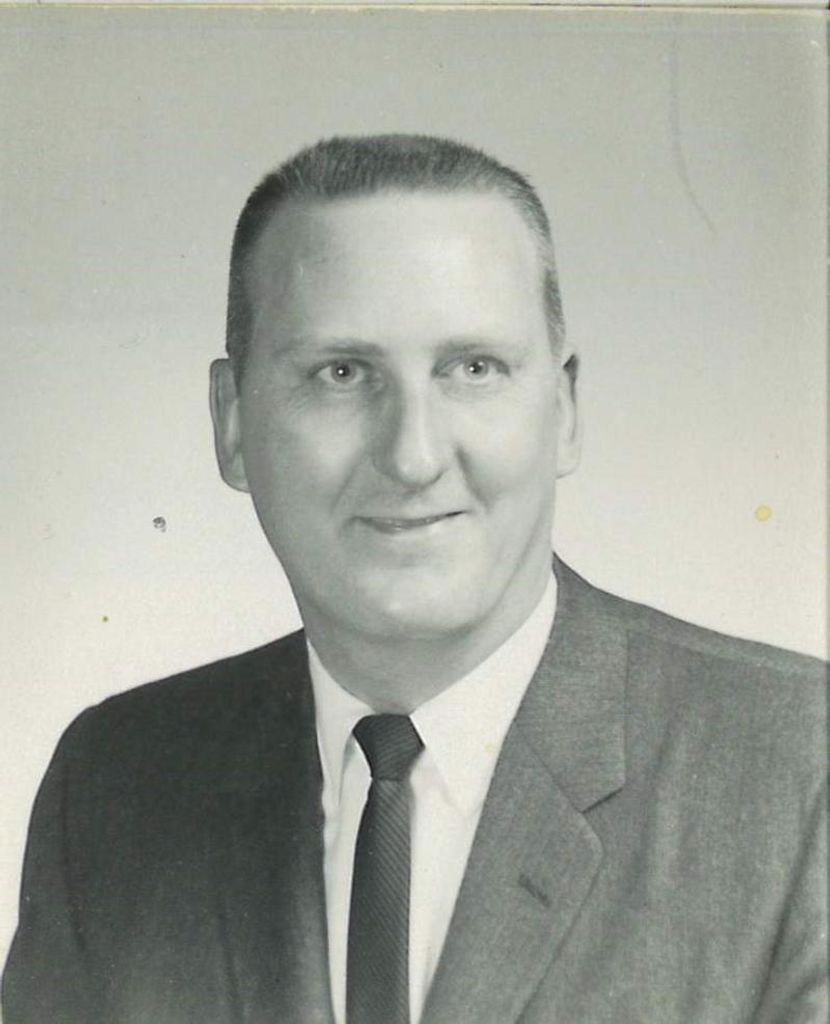 Linwood E. Burnham Profile Photo