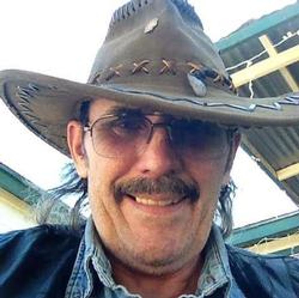 Joe Franklin Decker Profile Photo