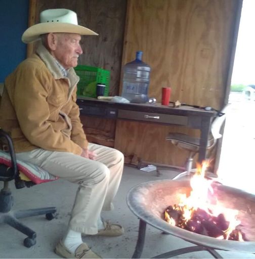 Santos Valdez Sr. photo gallery thumbnail 136 of 151