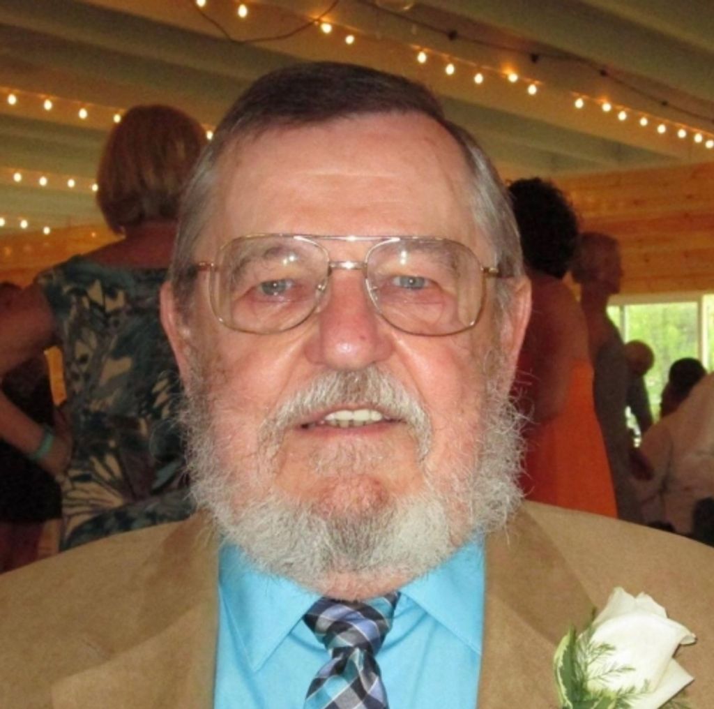 Thomas R Sobczak