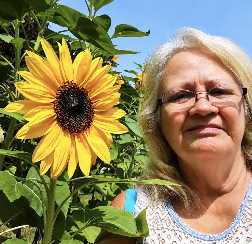 Brenda Lee Eshelman Profile Photo
