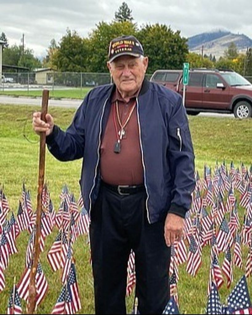 Thomas Charlton Profile Photo