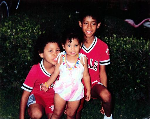 Earline Wilson photo gallery thumbnail 45 of 85