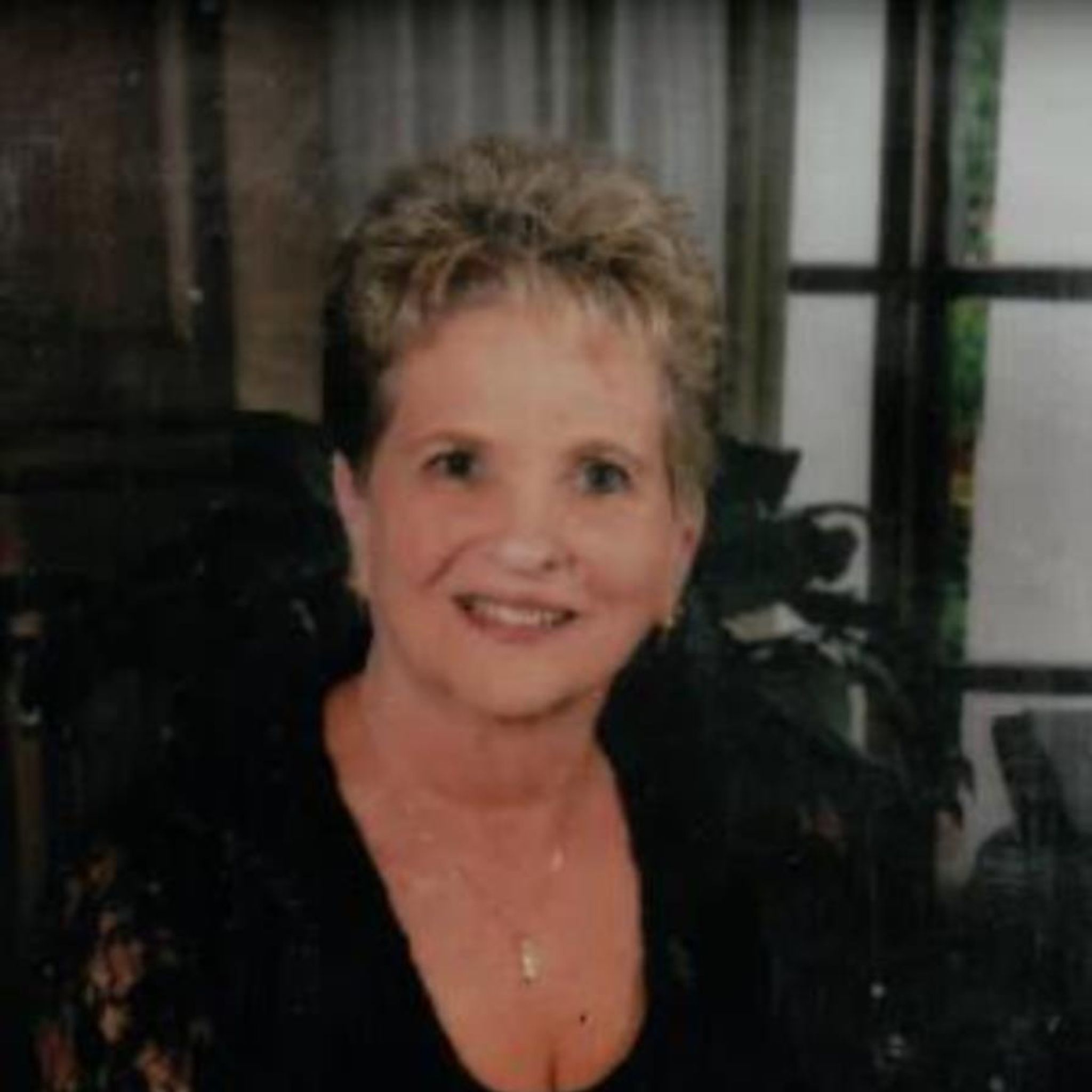 Edrese Joanne Hufford photo gallery image 4 of 4