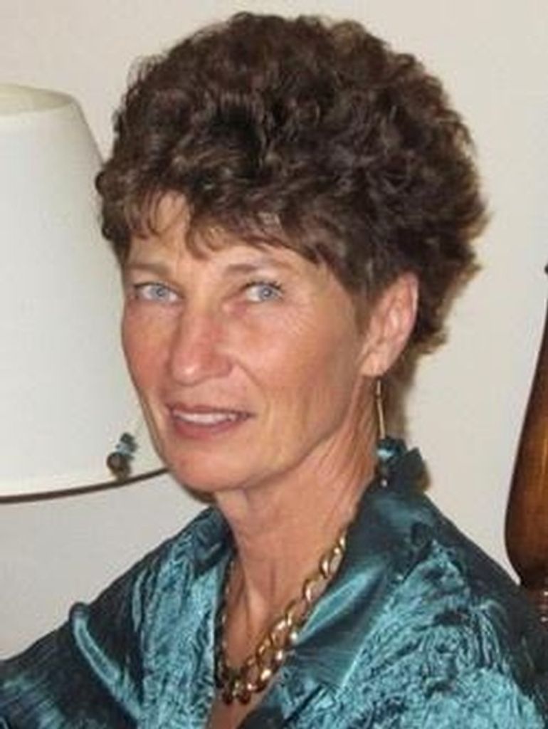 Ellen M Bartlett
