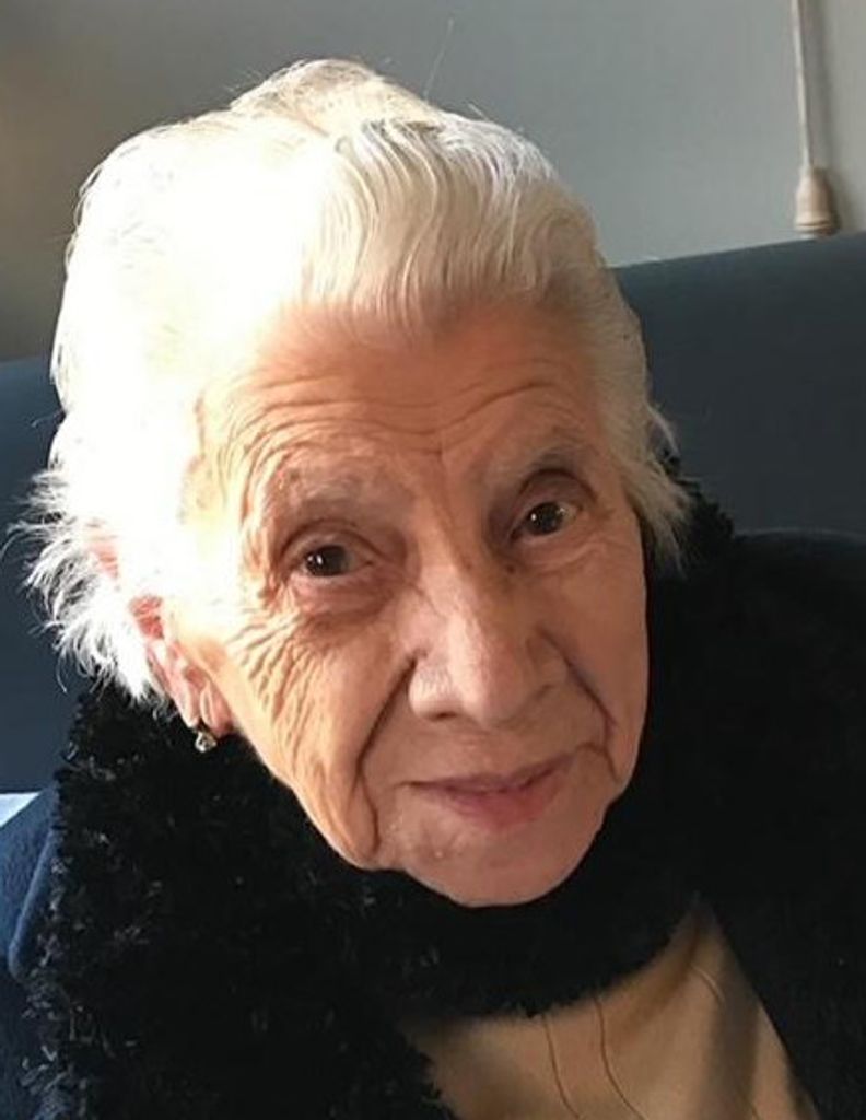 Fernanda (Figueiredo) Simoes Profile Photo