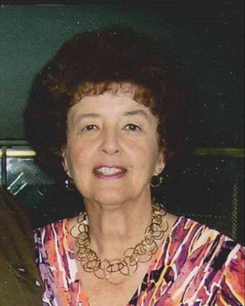 Christine Linn Profile Photo