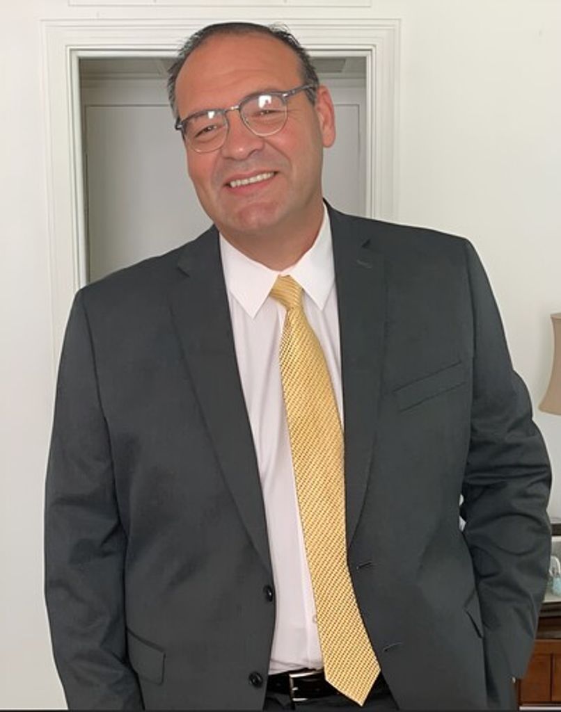 Ramon Palacios Profile Photo