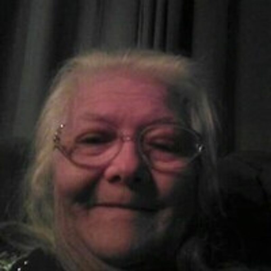Betsy Lee Irons