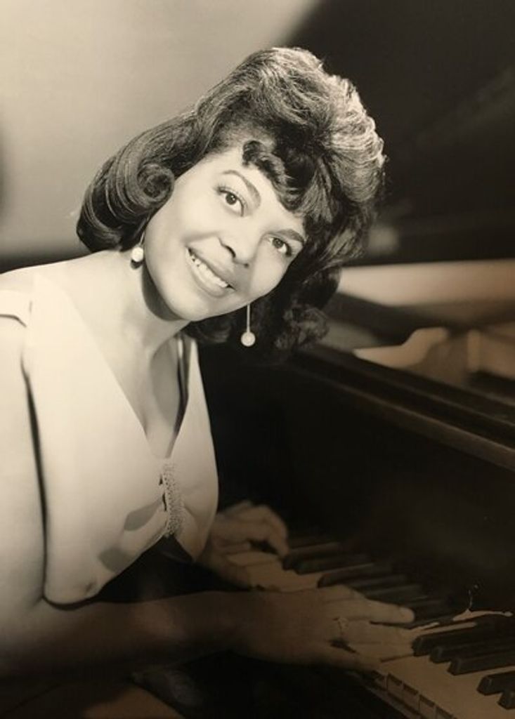 Iris June Dean Profile Photo