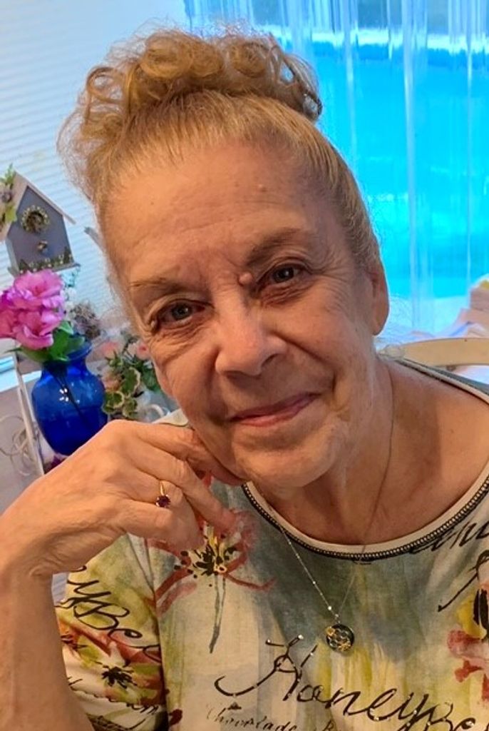 Marion Louise Lamb Profile Photo