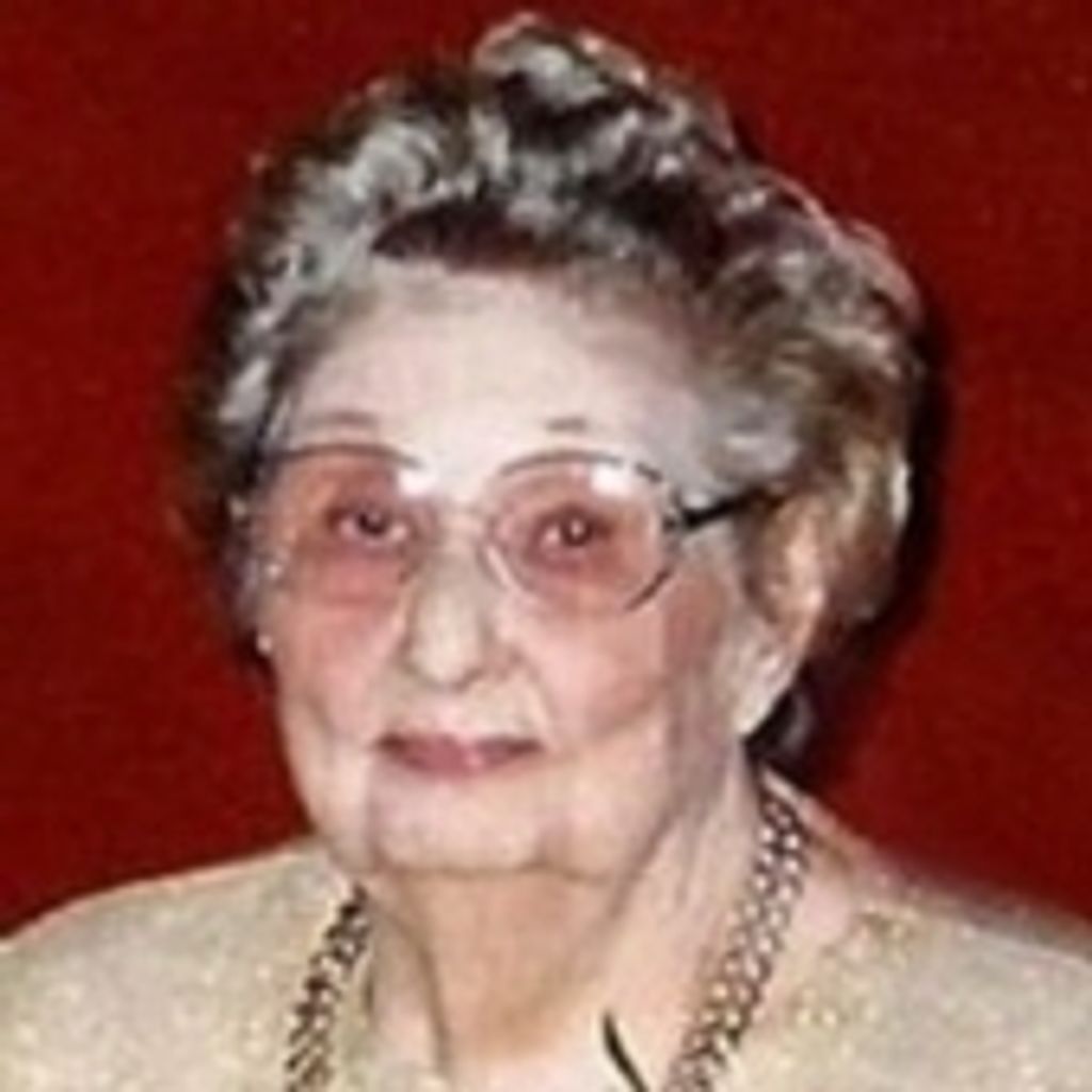 Lilyan Dvoracek