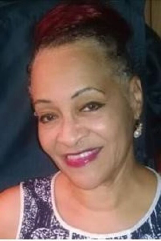 Roxiann "Roxy" Jennings Thomas Profile Photo