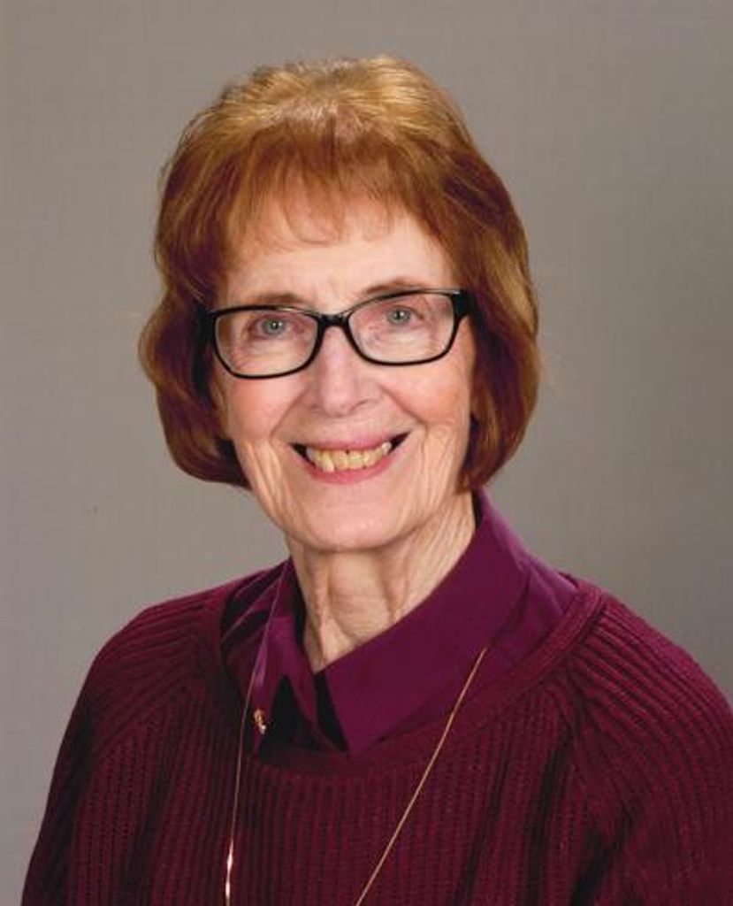 Helen Louise Holland Profile Photo