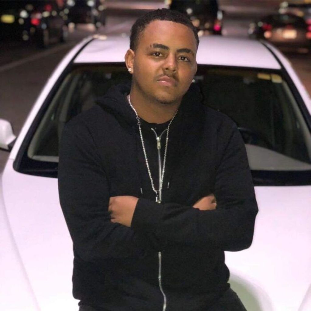 Kai Le'Mont Saunders