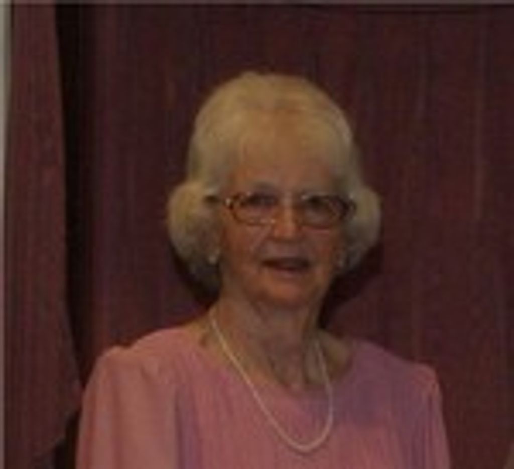 Olive E (Nichols)  Pompeneo