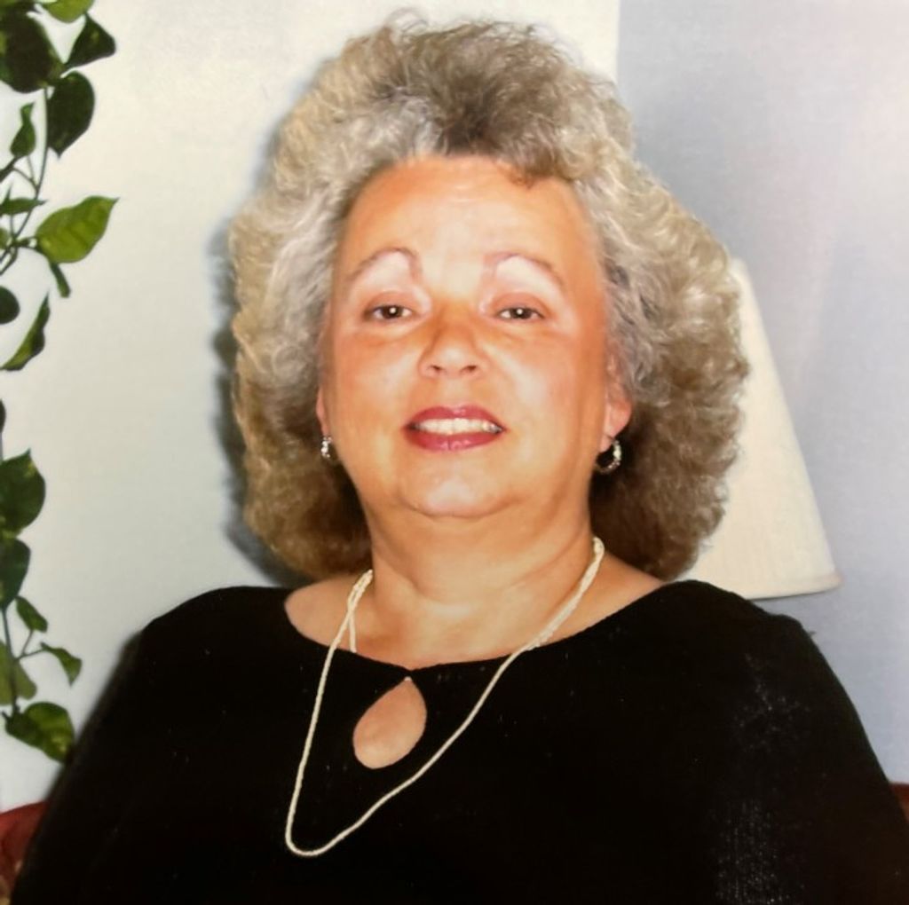 Rena Kaye (Black)  Lackey Profile Photo