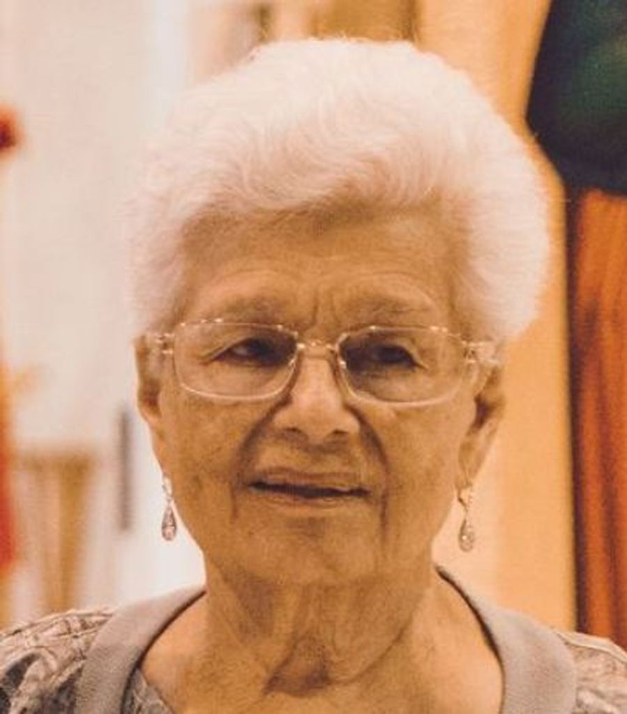 Vasiliki Kiki Glava (Courtalis) Profile Photo
