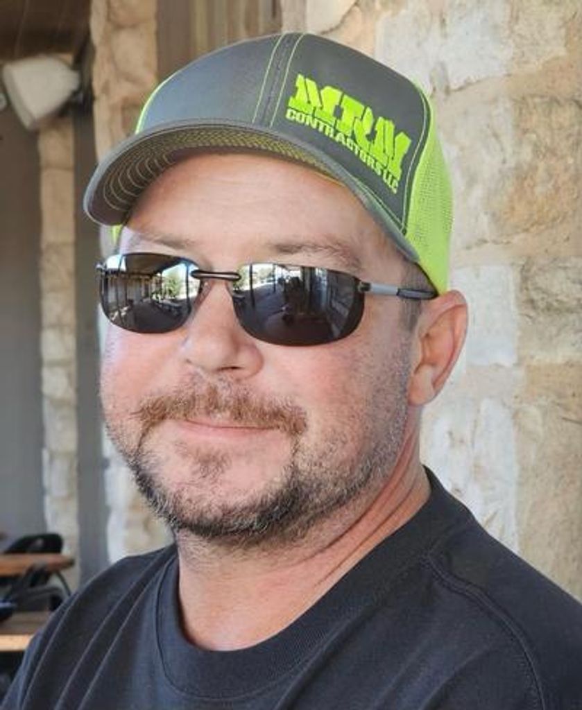 Adam Michael Murehead Profile Photo