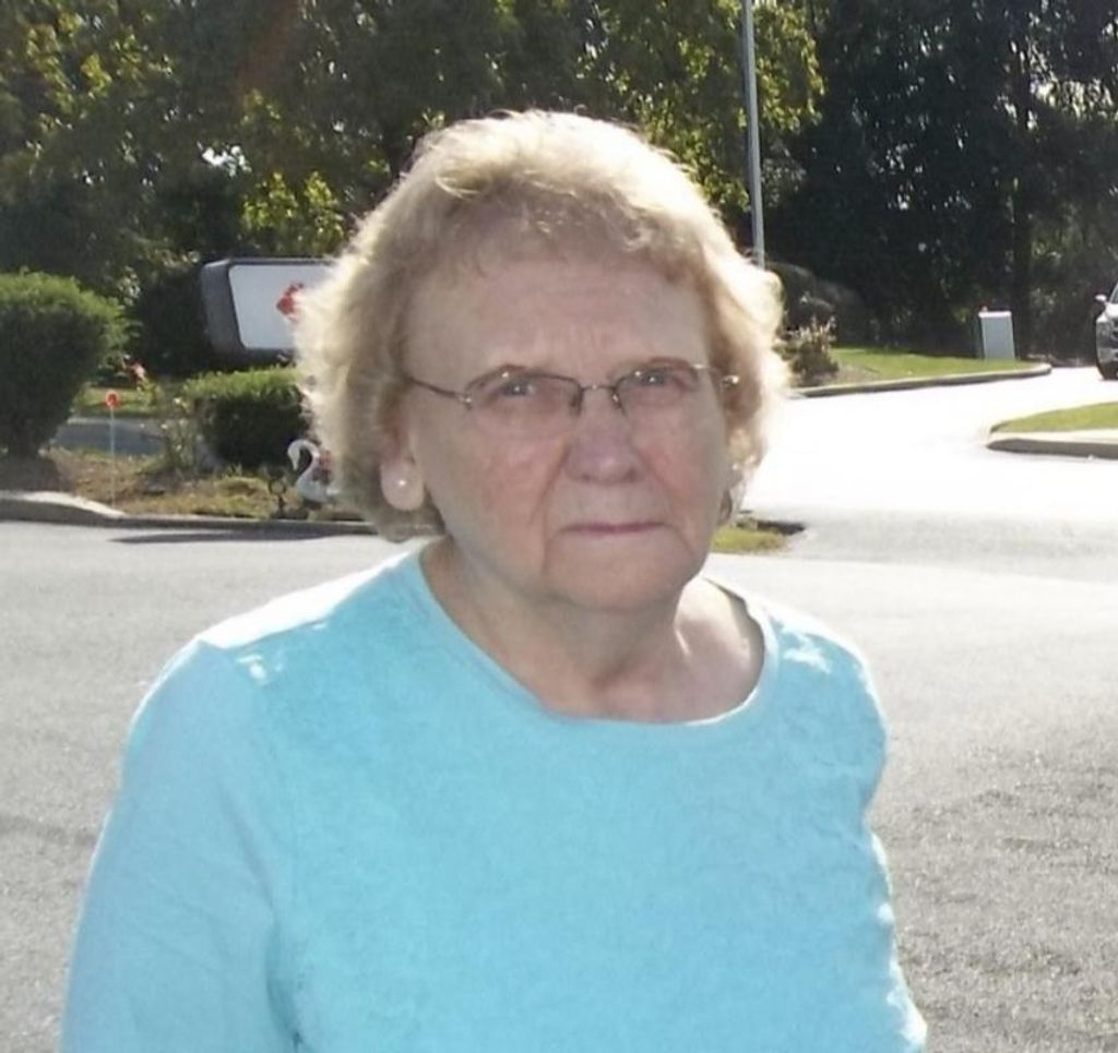 Helen Cabe Dietrich Profile Photo